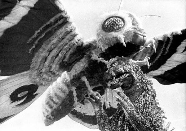 Mothra-vs.-Godzilla-fight