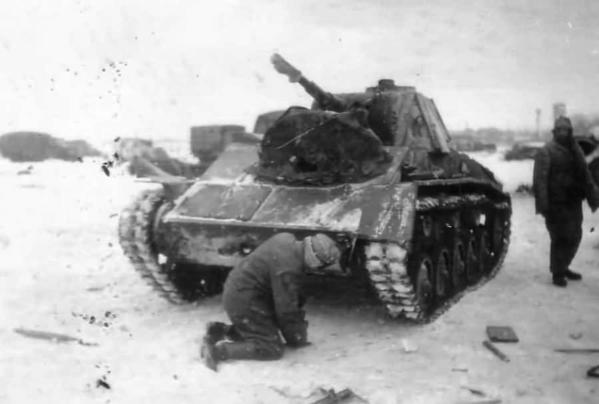 captured_soviet_light_tank_T-70_Panzerkampfwagen_T-70_743_r