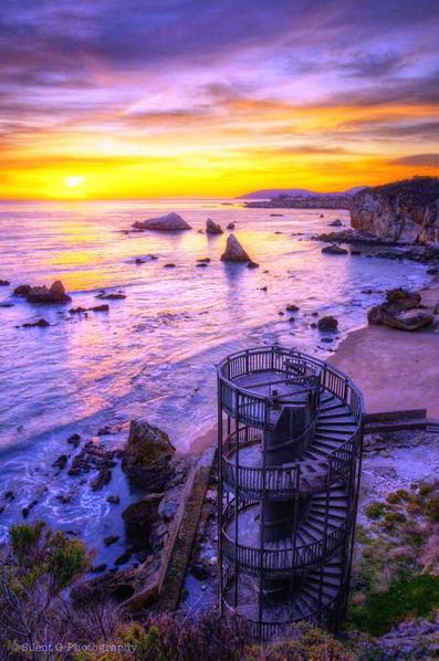 Staircase to nowhere, Pismo Beach, California