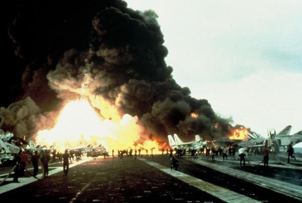 1969-uss-enterprise-fire
