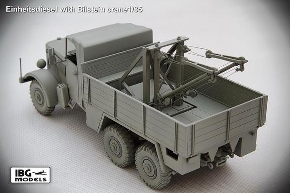 IBG Models Einheitsdiesel with Bilstein crane 1-35 02