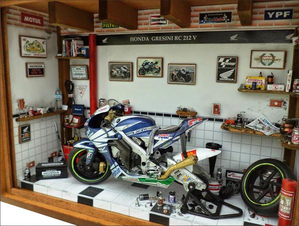 Oficina Moto Gresini 03