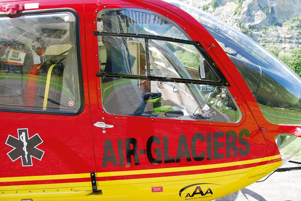 Airbus Helicopters EC135 AIR-GLACIERS [4)