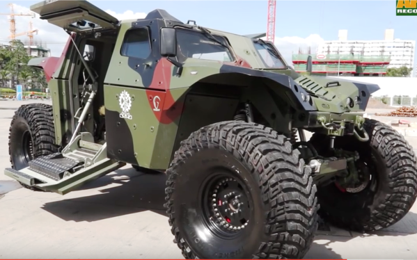 CombatGuard 4x4 combat armoured vehicle Extreme Rough Terrain IMI Israel Military Industries demo - YouTube - Mozilla Firefox_2