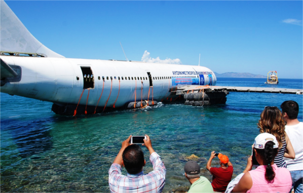 Airbus is sunk off Turkey to become artificial reef World news The Guardian - Mozilla Firefox_3