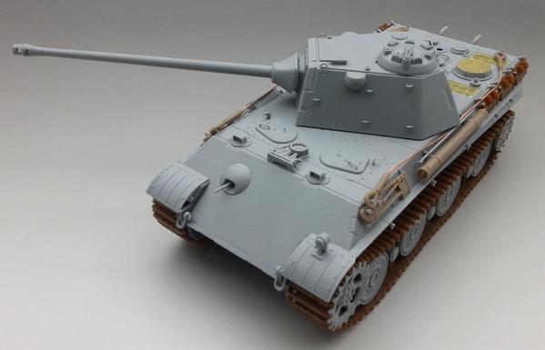 Amusing Hobby Panther II 35th scale [2)