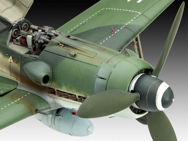 03930 Focke Wulf Fw190 D-9 [6)