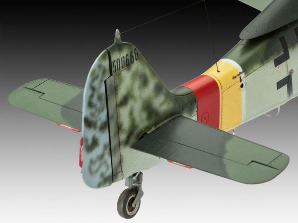 03930 Focke Wulf Fw190 D-9 [4)